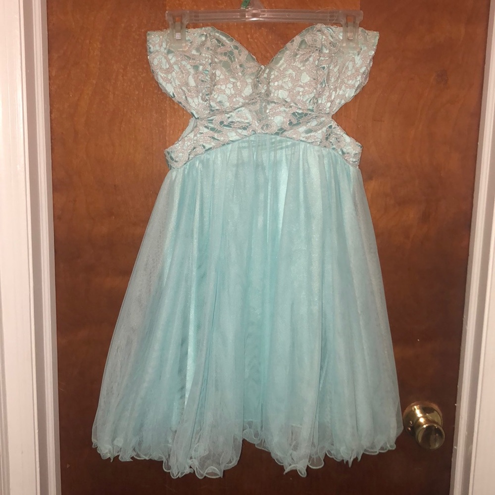 Beautiful baby blue dress